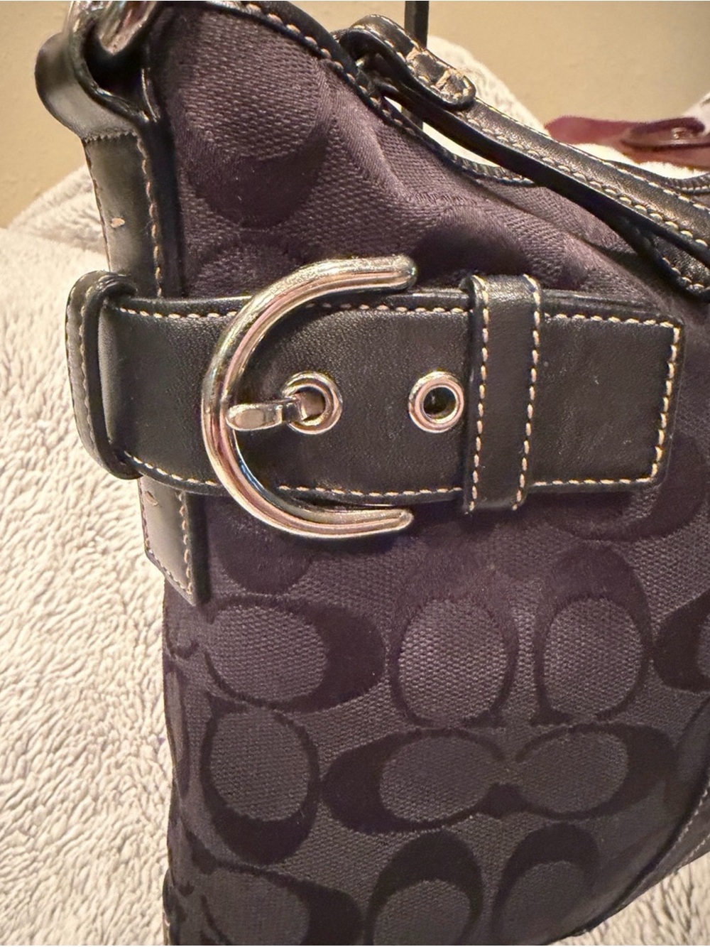 Coach SoHo 2005 Vintage Shoulder Bag - Picture 4 of 12